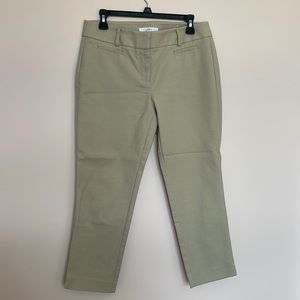Pristine condition Loft Marissa 6P khaki/tan ankle pants